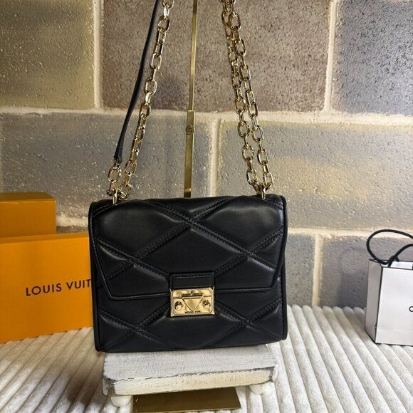 Michael Michael Kors Serena Bag - Picture 2 of 6